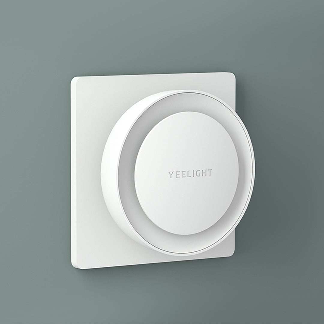 Yeelight Plug-In-Light sensor nightlight white compact LED with light sensor and 2500K warm glow