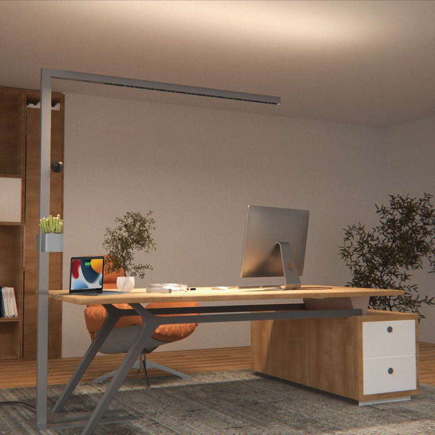 Sakura F006 linear MET floor lamp in modern office with dual-beam lighting and sleek aluminum design